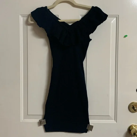 Twenty One Dresses | Little Black Dress Size Juniors Medium, Very Stretchy Ruffled Neckline | Color: Black | Size: Mj | Williamsstore's Closet